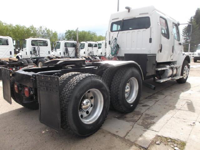 Image #2 (2005 FREIGHTLINER M2 CREW CAB T/A 5TH WHEEL TRUCK)